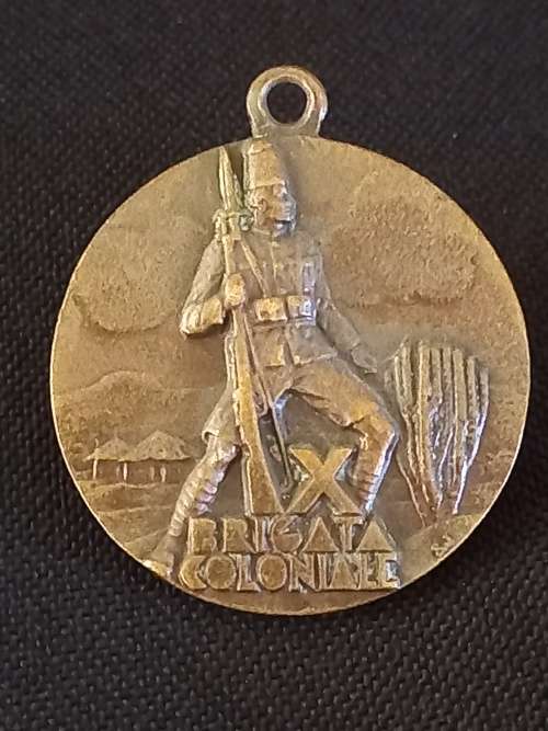 Italian Colonial Troops 10th COLONIAL BRIGADE African Campaign Medal      `` WoW ``     X 24