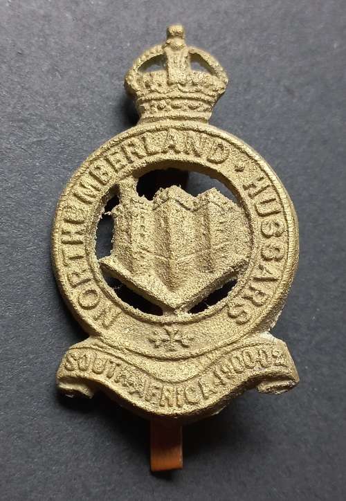 Northumberland Hussars Gegiment Cap Badge South Africa 1900 - 02      ` SCARCE `       X58