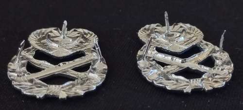 S.A.N.D.F. Generals Collar Badges Matching Pair                  X62