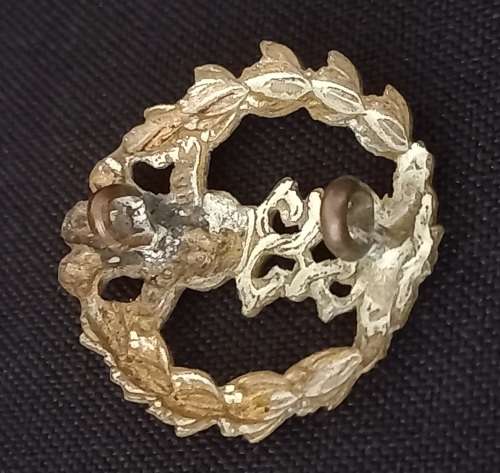 British -  The Middlesex Regiment Collar Badge        X148