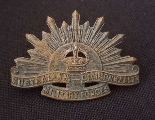Australian Commonwealth Military Force Collar Badges          X184