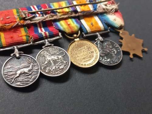 WW1 / WW2 Miniature Medal Group                       M1