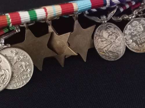 WW2 Miniature Medal Group  ( Eleven Medals See Photo`s )                 M3