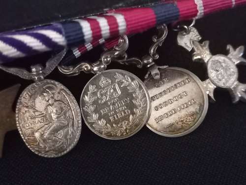 WW2 Miniature Medal Group  ( Eleven Medals See Photo`s )                 M3