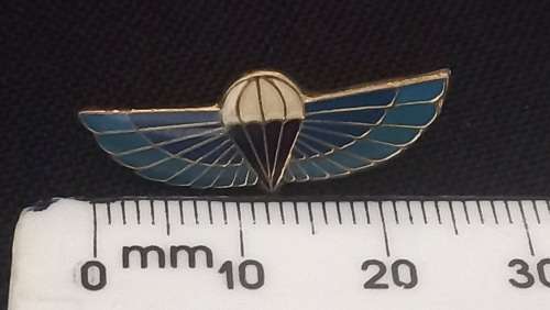 Rhodesian Special Air Service (SAS) Miniature Parachute Jump Wings Qualification.  X202