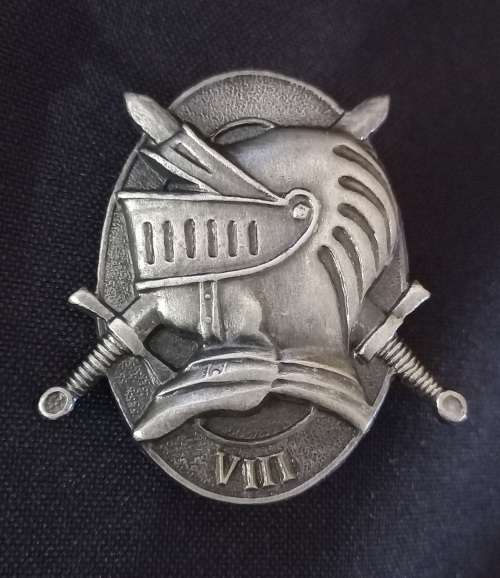 SADF 8th ARMOUR DIVISION BERET BADGE              W212