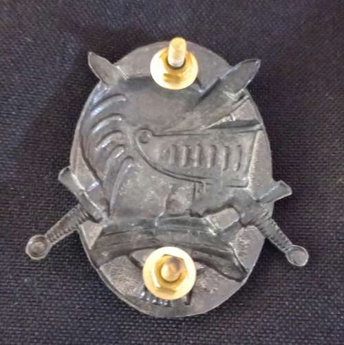 SADF 8th ARMOUR DIVISION BERET BADGE              W212