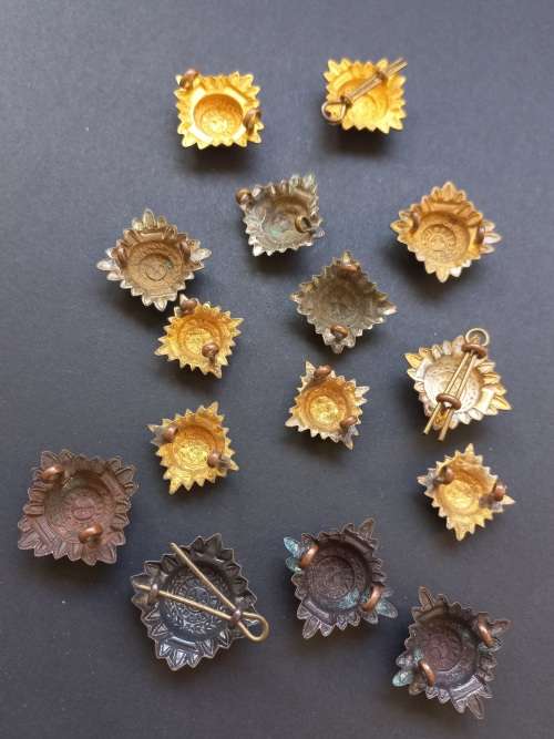British Mix Rank Pips Insignia    ` One Bid For The Lot `                F16