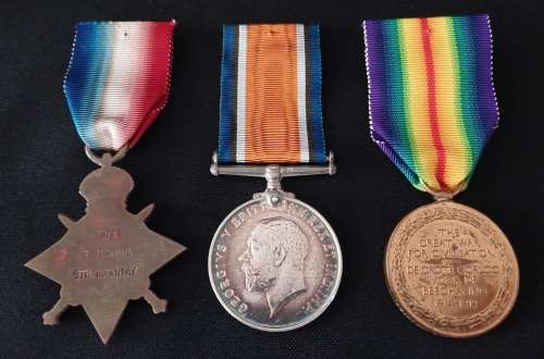 WW1 Medal Trio Awarded To: L/CPL R. DICKMAN 5TH INFANTRY                  No.19