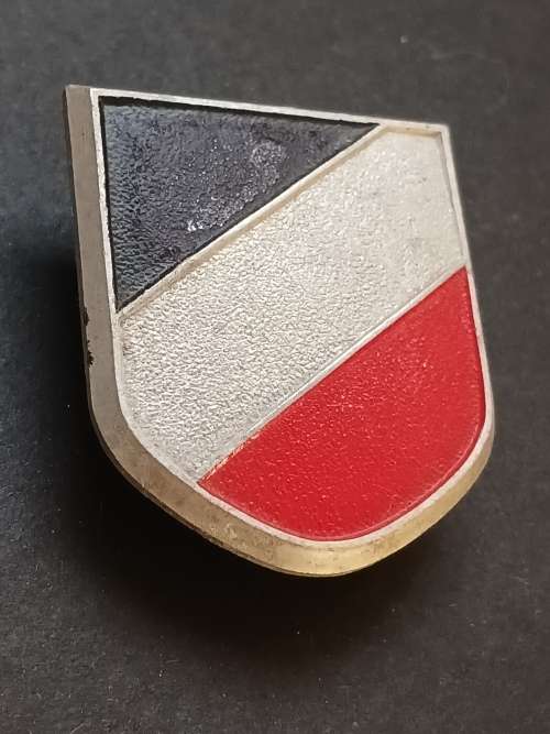 WW2 German Afrika Korps Pith Helmet Shield Badge --- With Makers Mark    Size: 44  x 38mm        F21