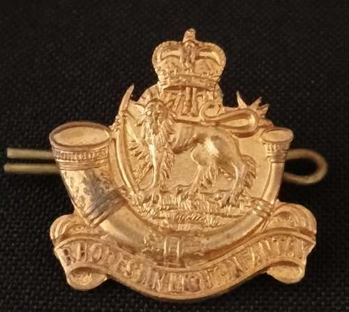 Rhodesian Light Infantry  ( Unknown Badge ) See Photo`s  Size: 30 x 30mm               M3
