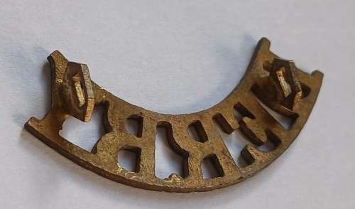 DERBY SCARCE Pre 1902 Brass Shoulder Title To Nottinghamshire & Derbyshire Regiment       M10