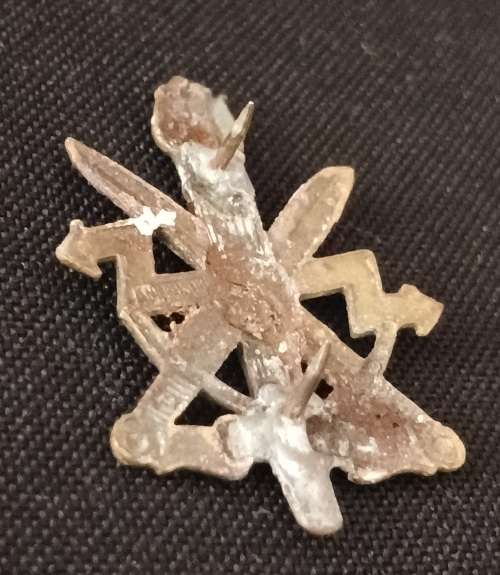 Telegraaf Regiment / Signals Regiment     ( Note Pins Repaired )           M57