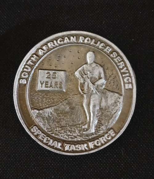 25 YEARS SOUTH AFRICAN POLICE SERVICE SPECIAL TASK FORCE ( Silver Coloured ) Medallion  O4