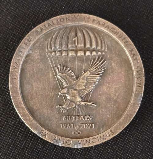 1 Parachute Battalion 60 Years / Delta Company 39 Years Medallion       O8