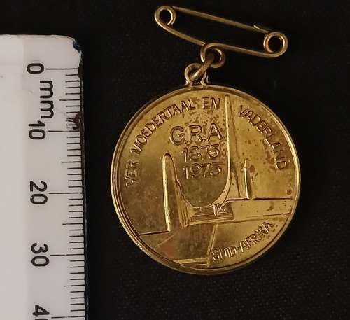 VER MOEDERTAAL EN VADERLAND G.R.A. 1875-1975 SUID AFRIKA MEDAL                 O25
