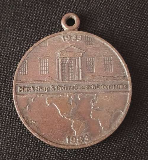 1933 - 1983  Merck Sharp & Dohme Research Laboratories 50th Anniversary Medallion  O79