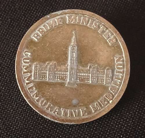 Mackenzie Bowell Canada Prime Minister 1894 Commemorative Medal              O80