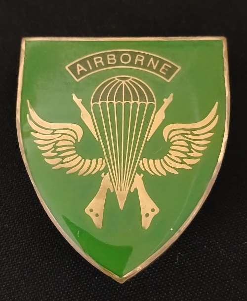 KENYA 20 PARACHUTE BATTALION Shoulder Flash                    D66