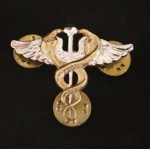 South Africa (SADF) Medical Doctor Qualification Badge Bi-Metal               F41