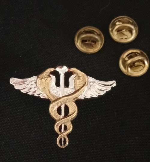 South Africa (SADF) Medical Doctor Qualification Badge Bi-Metal               F41
