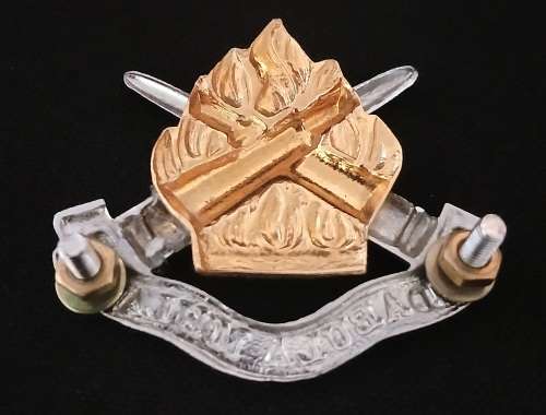 South African Ammunition Corps Cap Badge                         M2