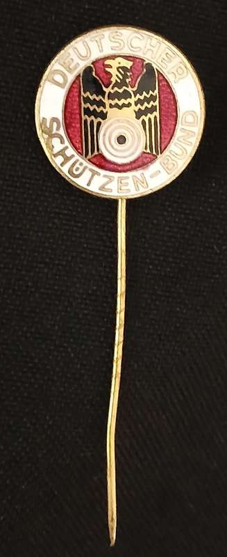 KEUTSCHER SCHUZZEN - BUND (DSB) SPORT SHOOTING and ARCHERS  PIN BADGE                M6