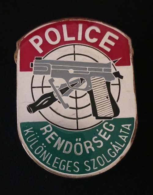 HUNGARIAN POLICE Badge                         M10
