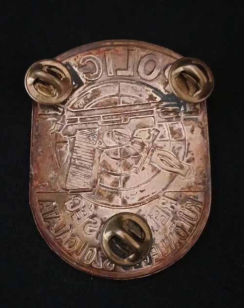 HUNGARIAN POLICE Badge                         M10