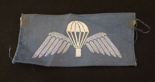 AUSTRALIAN AIR FORCE AIRBORNE PARACHUTE WINGS PATCH - Original                       M27