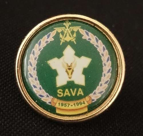 SAVA VETERANS 1957 - 1994 LAPEL BADGE                         M40