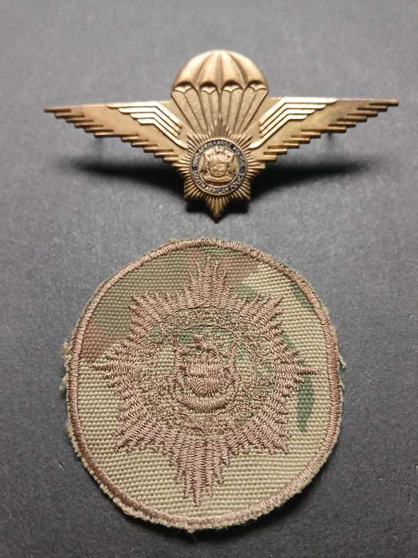 Special Task Force Camo Cloth Cap Badge & Early Qualification Para Wings     F119