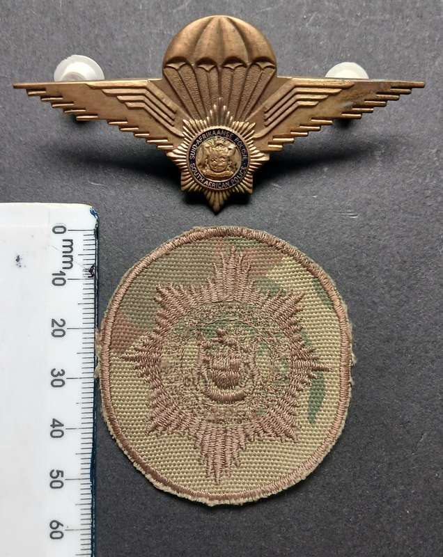 Special Task Force Camo Cloth Cap Badge & Early Qualification Para Wings     F119