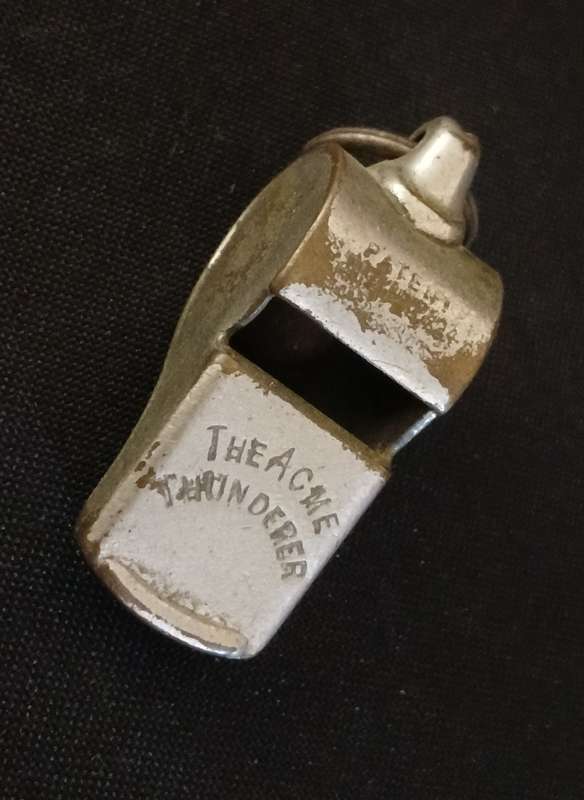 VINTAGE THE ARME THUNDERER POLICE WHISTLE ( Patent 213487/24  Made In ENGLAND        F156