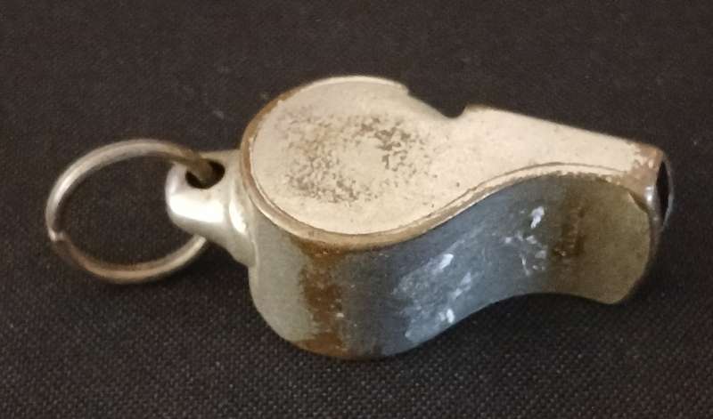 VINTAGE THE ARME THUNDERER POLICE WHISTLE ( Patent 213487/24  Made In ENGLAND        F156