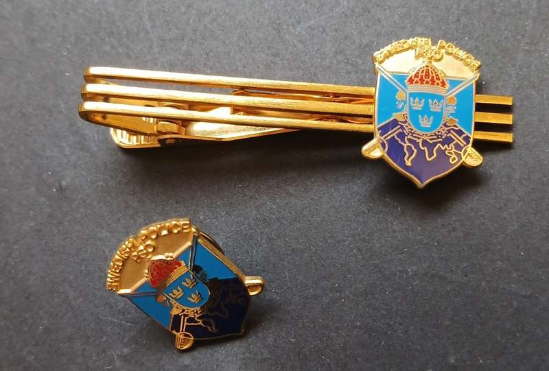SWEDISH POLICE LAPWL PIN AND TIE CLIP                F162