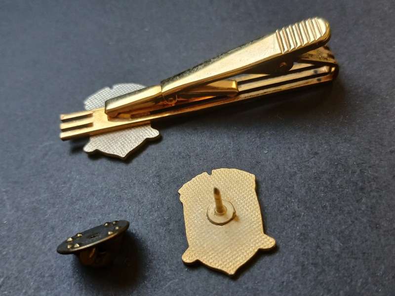 SWEDISH POLICE LAPWL PIN AND TIE CLIP                F162