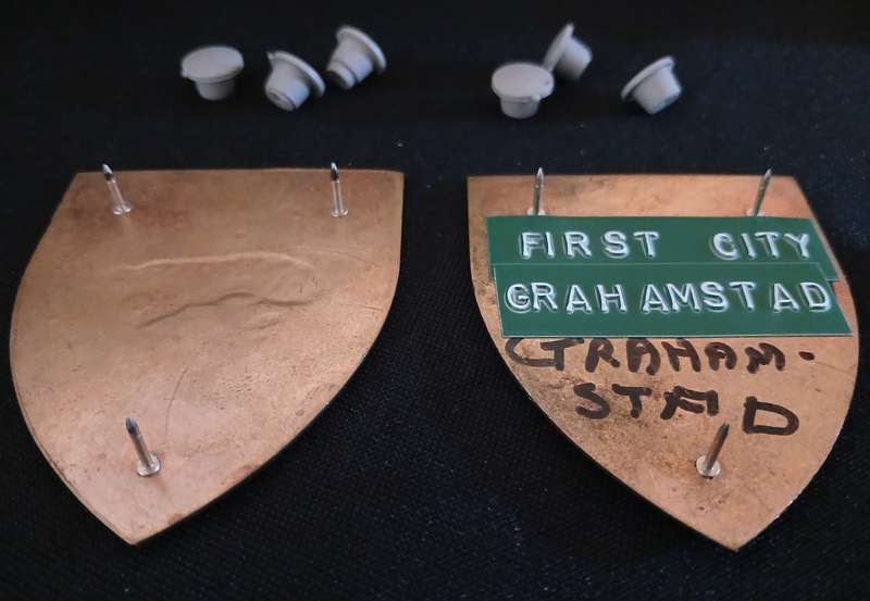 SADF FIRST CITY ( GRAHAMSTAD ) REGIMENT SHOULDER FLASHES                    H32