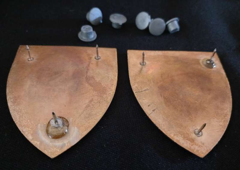 SADF SCHOOL OF SIGNALS SHOULDER FLASHES  ( Note 2 Pins Repaired )           H35