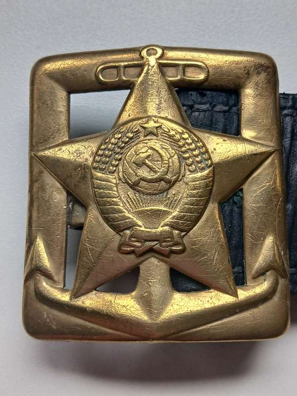 World War  SOVIET RUSSIAN NAVY  BELT AND BELT BUCKLE  ( BELT HAS A MAKERS MARK )         F191