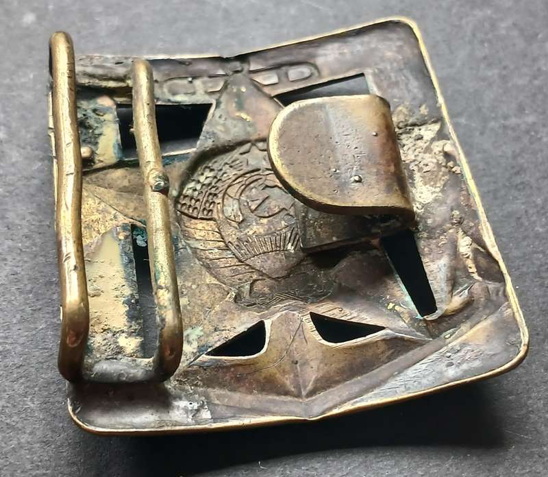 World War  SOVIET RUSSIAN NAVY  BELT AND BELT BUCKLE  ( BELT HAS A MAKERS MARK )         F191
