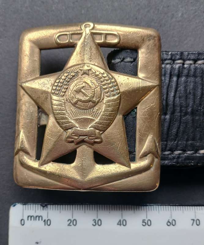 World War  SOVIET RUSSIAN NAVY  BELT AND BELT BUCKLE  ( BELT HAS A MAKERS MARK )         F191