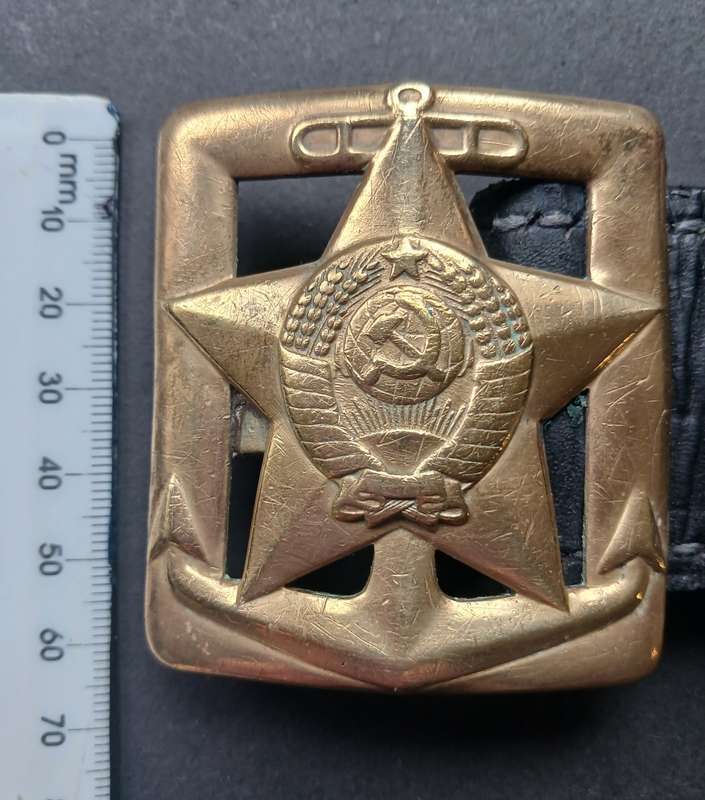World War  SOVIET RUSSIAN NAVY  BELT AND BELT BUCKLE  ( BELT HAS A MAKERS MARK )         F191