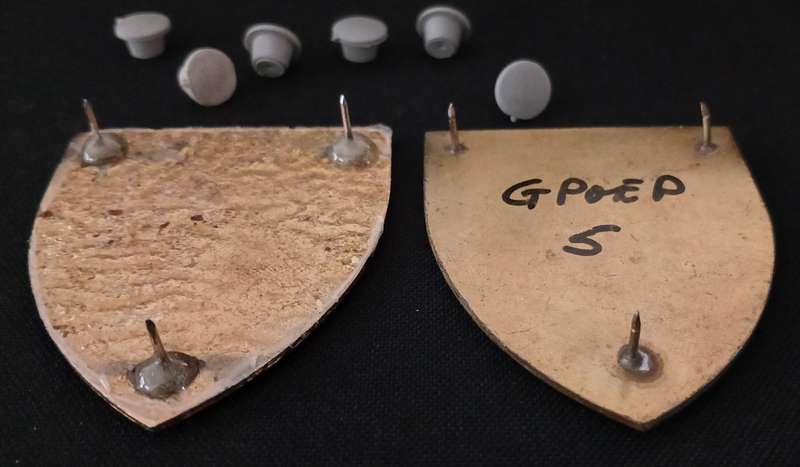 SADF GROUP 5 HQ SHOULDER FLASHES         ``` RARE ```  ( 3 PINS REPAIRED )             H90