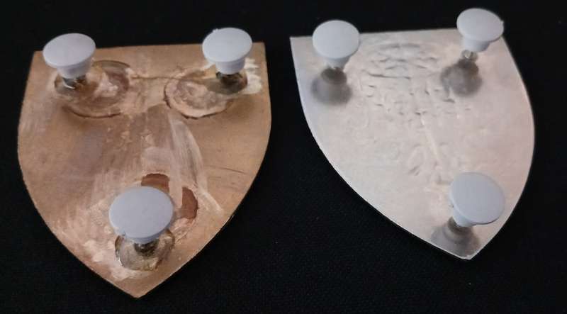 SADF RUSTENBURG COMMANDO SHOULDER FLASHES  ( Note 3 Pins Repaired )              H93