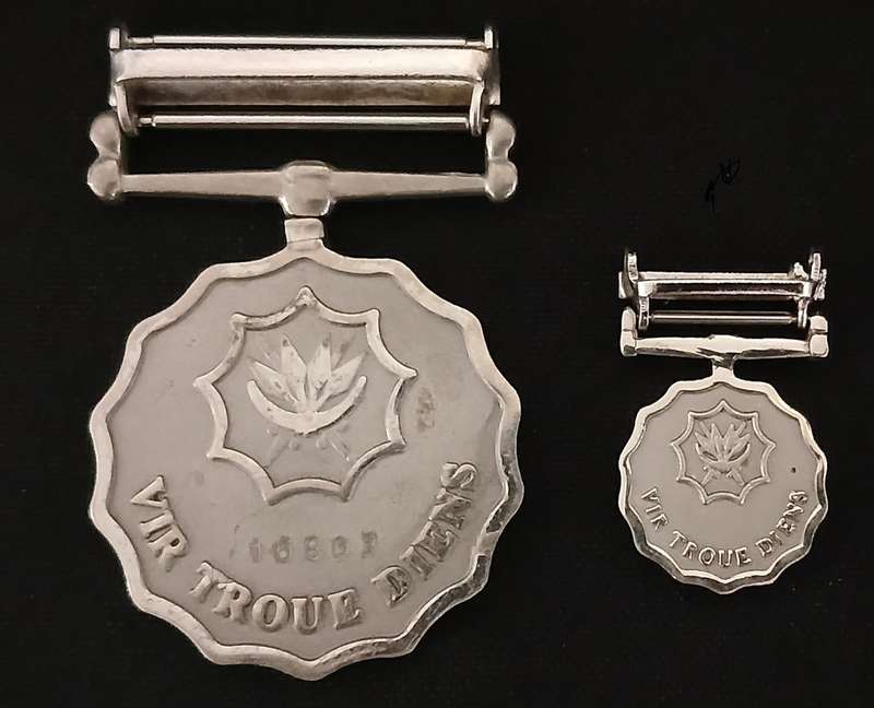 SADF Vir Troue Diens 20 Years Full Size Medal & Miniature   Number 16803                  F254
