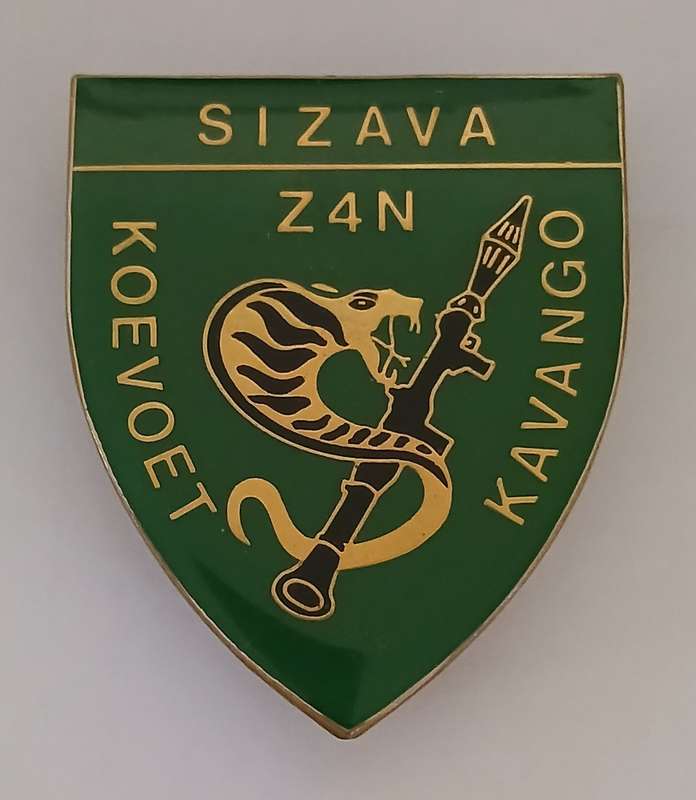 SWA POLICE KOEVOET SIZAVA Z4N KAVANGO  SHOULDER FLASH   ( GOLD )         F255