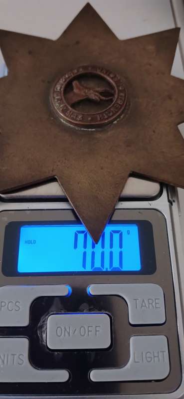 WW2 TRENC ART ` BRASS `    ---- UNION IS STRENGTH EENDRAG MAAK MAG          V28