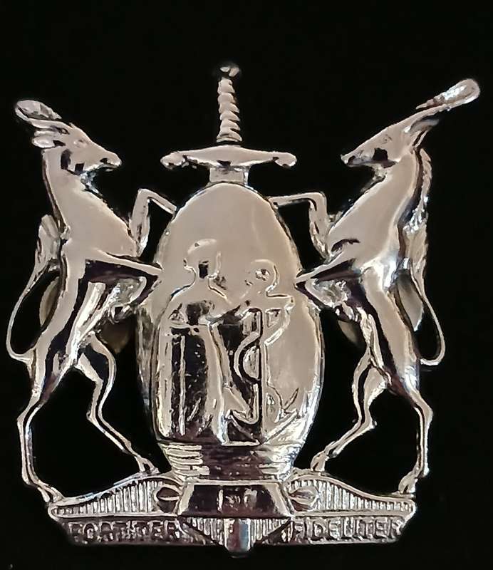 SA. THE COLOURED CORPS CAP BADGE      `` SCARCE ``               V34