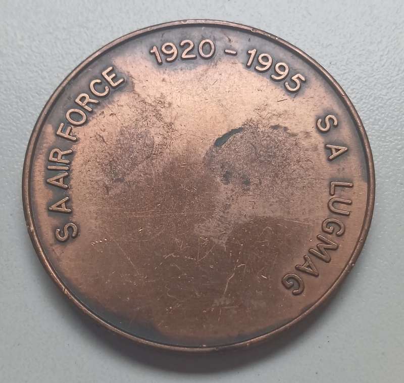 SAAF  -  SALM   SA AIR FORCE 1920 - 1995 SA LUGMAG Medallion           Size: 51mm             V49
